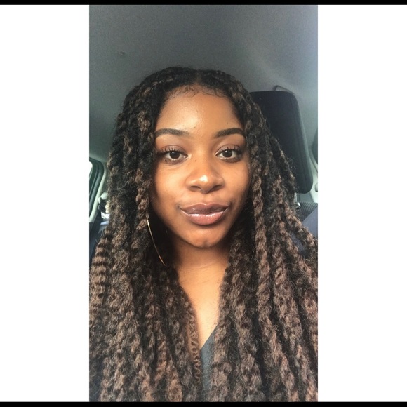 Meet your Posher, Maria - Picture 1 of 1